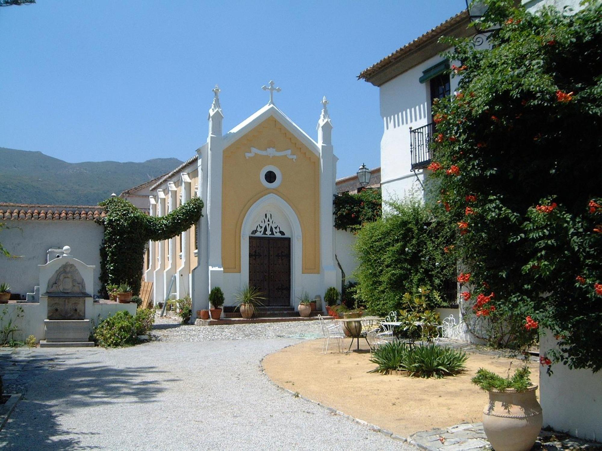 Palacete De Cazulas Bed & Breakfast - Granada, Granada